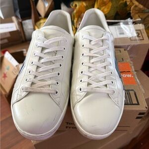 Classic White Leather Men's Sneakers

ACE love sneakers